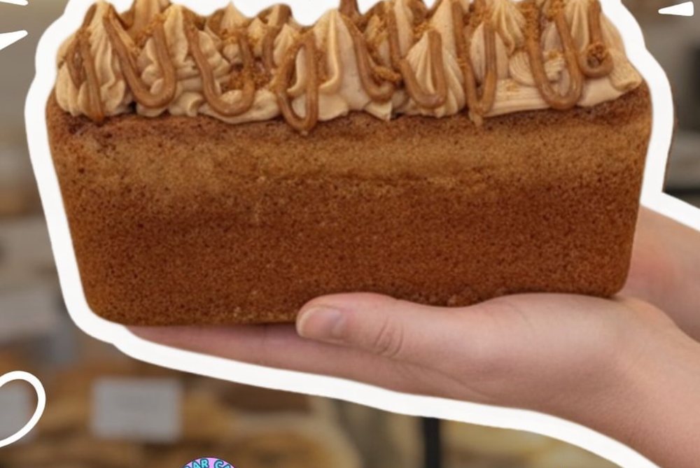 Loaf de Cookie Butter (Biscoff) con frosting y drizzle